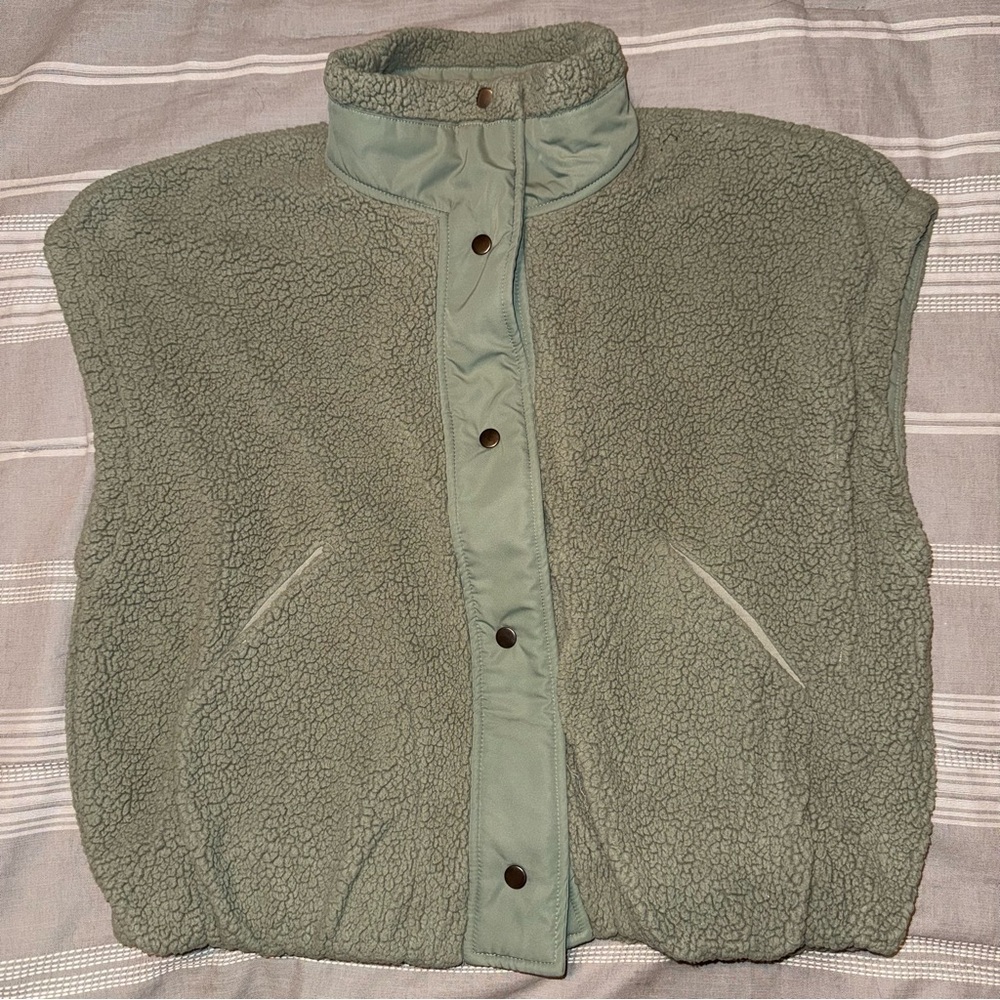 RM Women's Green Sherpa Vest that looks like the Free People one